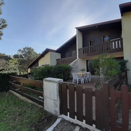 Maison Renovee Avec Terrasse A 700m Des Plages, Marche Et Activites - Tennis Et Piste Cyclable A 10m - Fr-1-239-385 Holiday home