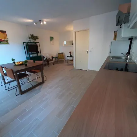 Maison Renovee Avec Terrasse A 700m Des Plages, Marche Et Activites - Tennis Et Piste Cyclable A 10m - Fr-1-239-385 Seignosse